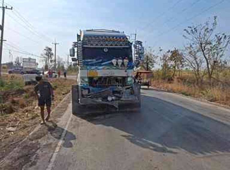 29 ม.ค. 68 เหตุรถเฉี่ยวชนกันที่ถนนสายหนองบัวแดง-เกษตรสมบูรณ์